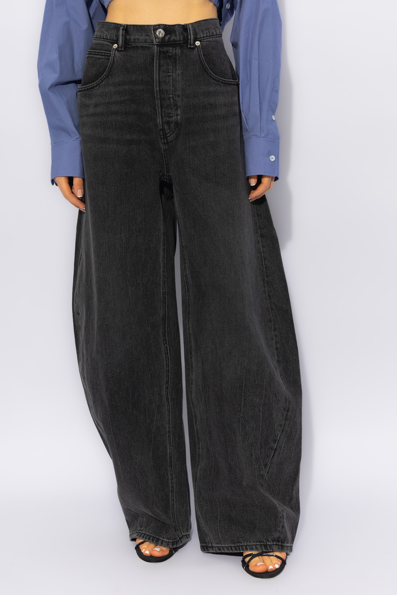 【関税&送料込】Alexander Wang Jeans A Palloncino In Denim Logo-Embossed Balloon Jeans in VINTAGE LIGHT INDIGO